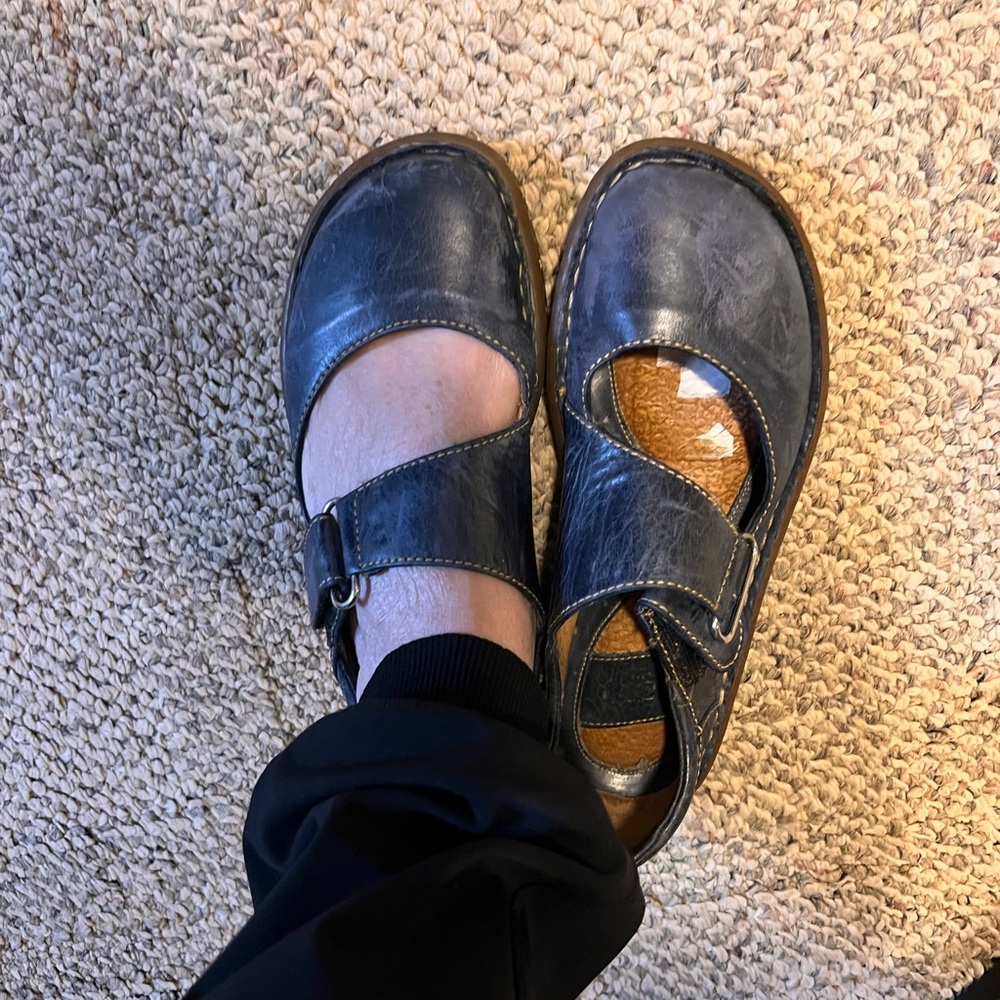 Born Blue Dress Shoes with Classic Design